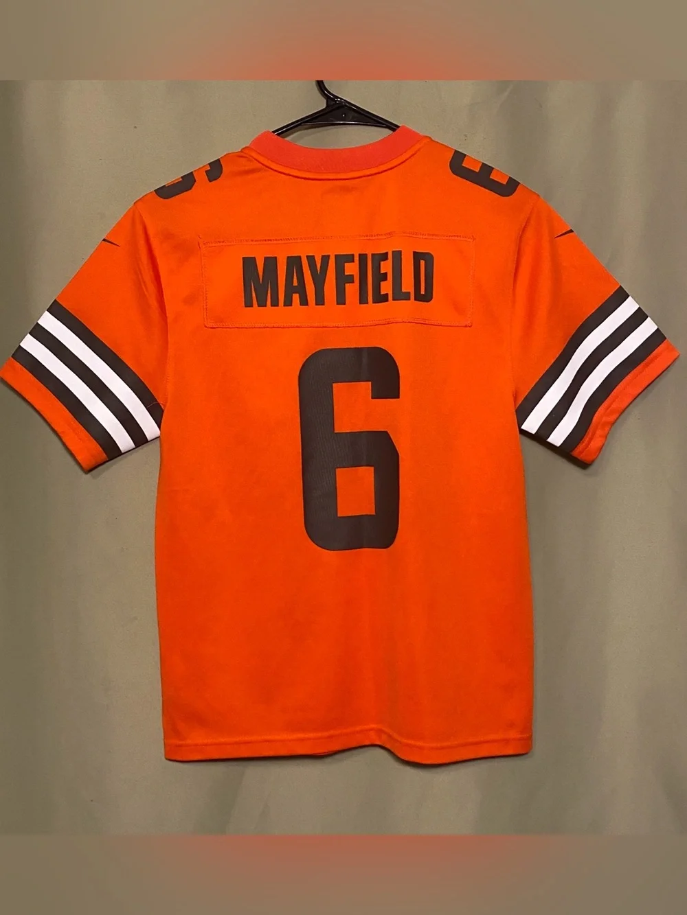 Nike Cleveland Browns Baker Mayfield 6 Inverted Legend Football jersey M 10/12